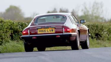Jaguar XJS - rear conering