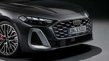 Audi S5 Avant - grille