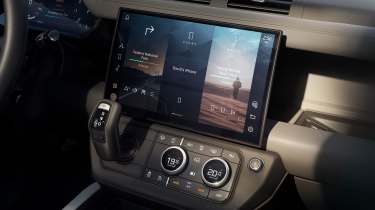 Land Rover Defender MY26 - screen