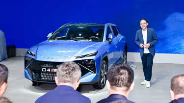 Omoda 4 - meeting
