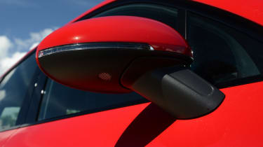 Porsche Macan GTS - wing mirror