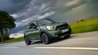 MINI Countryman side drive
