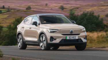 Volvo EC40 - front cornering