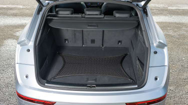 Audi Q5 - boot 