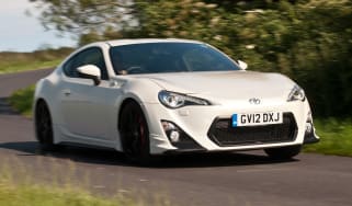 Toyota GT 86 TRD front side