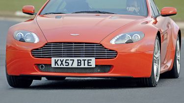 Aston Martin V8 Vantage