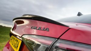 Alfa Romeo Giulia Quadrifoglio - badge