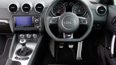 Audi TT 1.8T interior