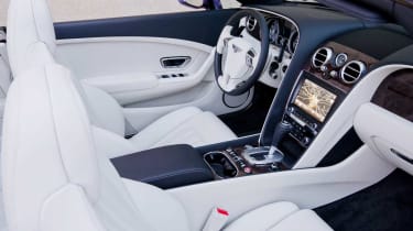 Bentley Continental GTC V8 interior
