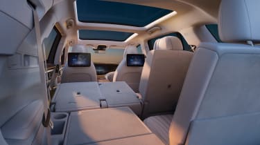 Mercedes EQS SUV - inside