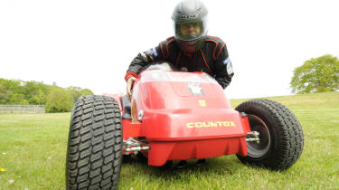 World&#039;s fastest lawnmower driven