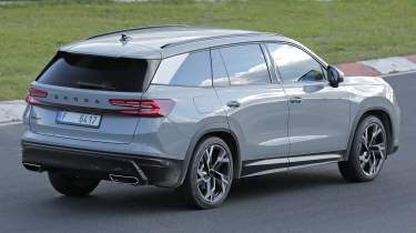 2024 Skoda Kodiaq vRS spy shot - dynamic rear tracking