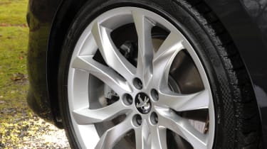 Peugeot RCZ wheel