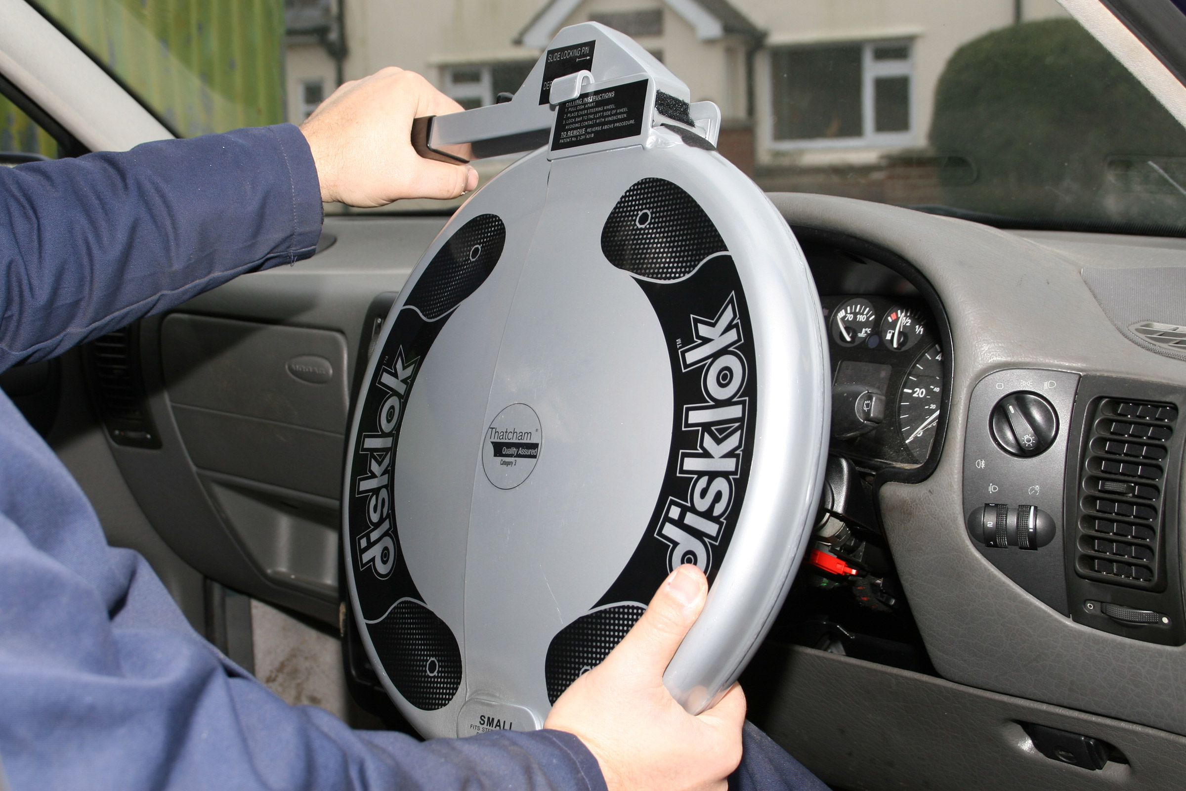 Best steering wheel locks 2020  Auto Express
