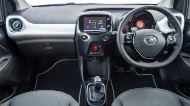 Toyota Aygo x-clusiv - dash