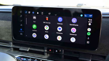 Abarth 500e - infotainment menu