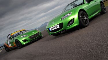 Mazda MX-5 Black Edition vs GT header