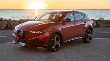 Alfa Romeo Tonale - front angled