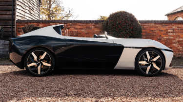 Featherweight Longbow Speedster - side profile