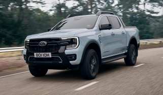 Ford Ranger PHEV - front tracking