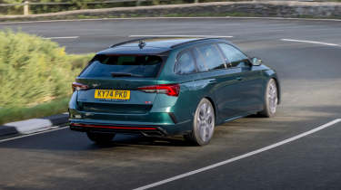 Skoda Octavia vRS estate - rear cornering