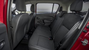Dacia Sandero SCe 75 Ambiance - rear seats