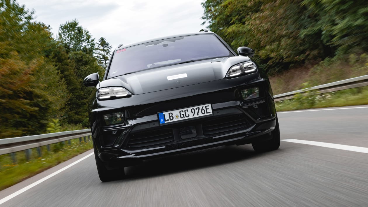 Porsche%20Macan%20EV%20prototype-11.jpg