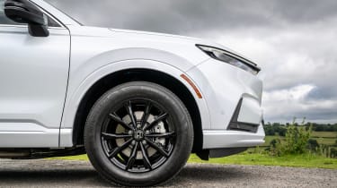 Honda CR-V PHEV - front offside wheel