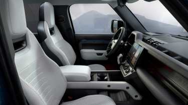 Land Rover Defender MY26 - front seats