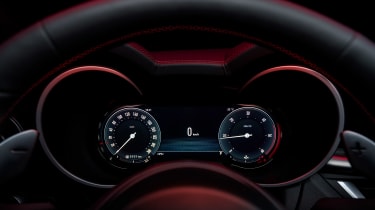 Alfa Romeo Stelvio facelift - dials