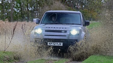 Land Rover Defender 130 - front off-road