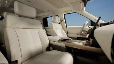Freelander 8 - interior