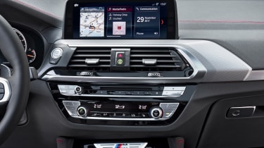 BMW X4 - centre console