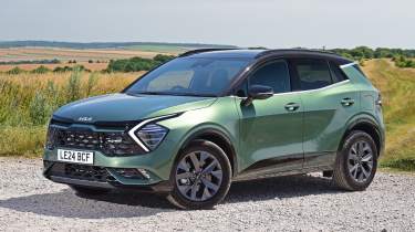 Kia Sportage - front static 