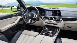 BMW%20M50i%202020-13.jpg