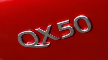 Infiniti QX50 - badge