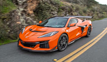 Corvette ZR1X 2026 - front tracking 