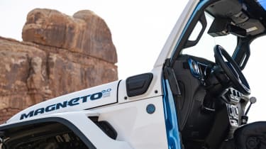Jeep Magneto 2.0 concept - interior