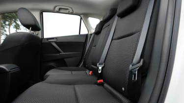Mazda 3 1.6D TS2 rear seats