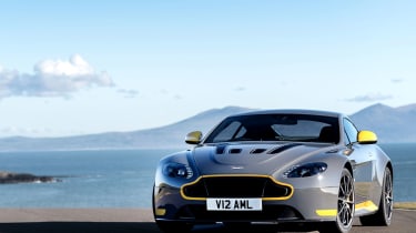Aston Martin V12 Vantage S 2016 - front static