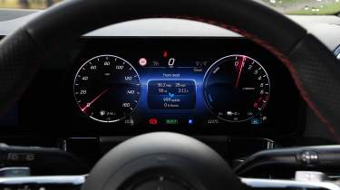 Mercedes GLA - dashboard