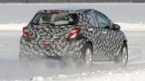 Toyota%20Yaris%20SUV%20spies-9.jpg