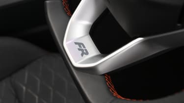 SEAT Leon - FR badge