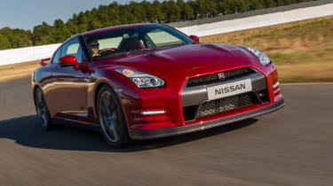 Nissan GT-R 2014 front action
