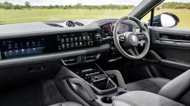 Porsche Cayenne Turbo E-Hybrid with GT Package - dash