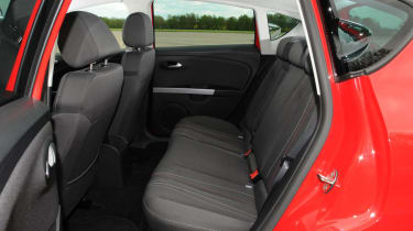 SEAT Leon 1.2 TSI rear seats