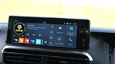 Citroen Holidays - infotainment screen 