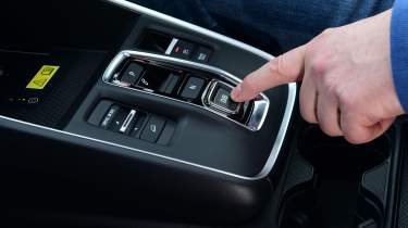 Honda CR-V Advance - long termer transmission