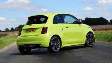 Abarth 500e - rear static