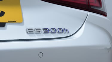 Lexus ES - rear